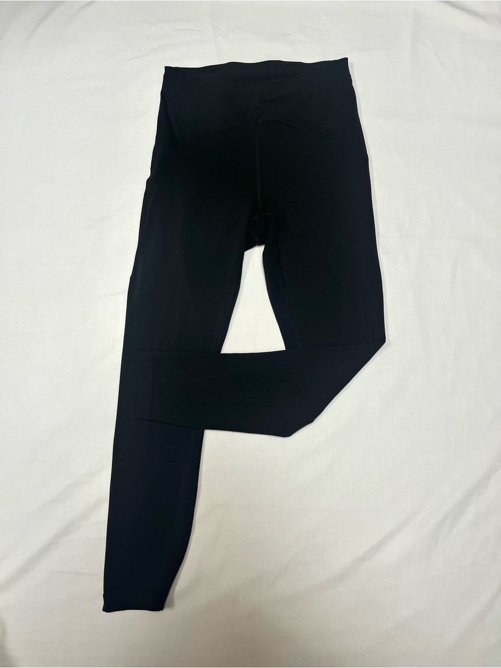 Lululemon Black High-Waist Active Leggings
Waist: 25in, Length: 35in